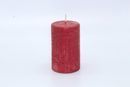 Pink cylindrical raw effect candle