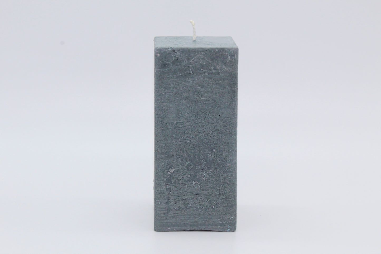 Gray squared raw effect candle