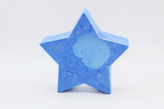 Raw effect candle with blue star